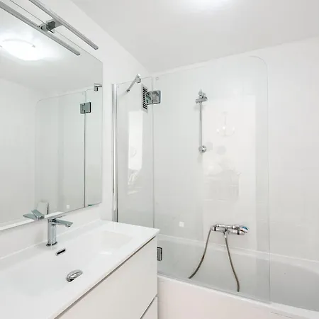 Апартаменти Verdemar 15 Menyber *