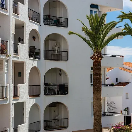 Апартаменти Verdemar 15 Menyber